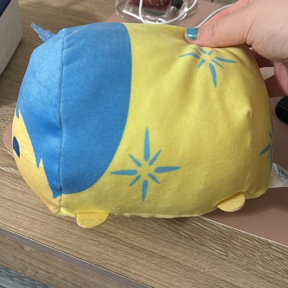 Disney Pixar Inside Out Joy Tsum Tsum EUC🩵🩵💛💛 - Picture 5 of 6